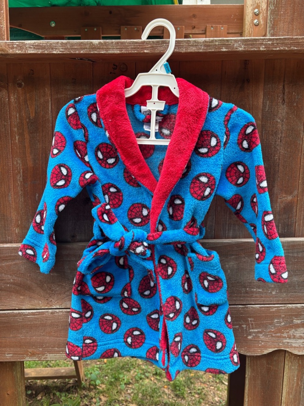 Marvel Spider-Man Plush Robe in Blue with Red Trim